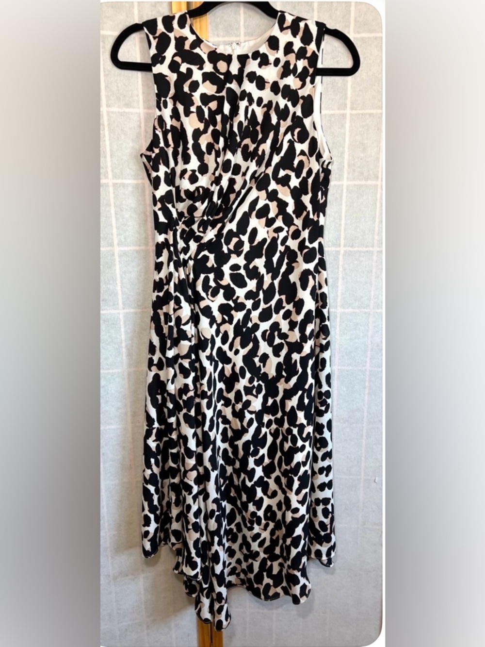 Maggy London Leopard Print Midi Dress Sleeveless Ruched Waist US 6